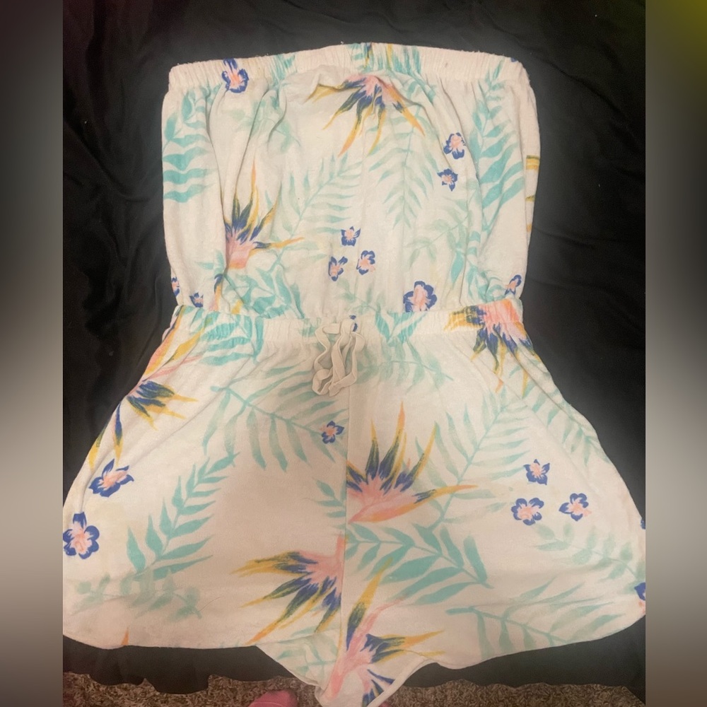 Beach romper cover